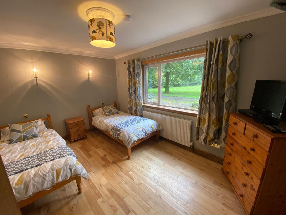 Tranquil Thornhill Cottage Retreat With Hot Tub Moniaive Exterior photo
